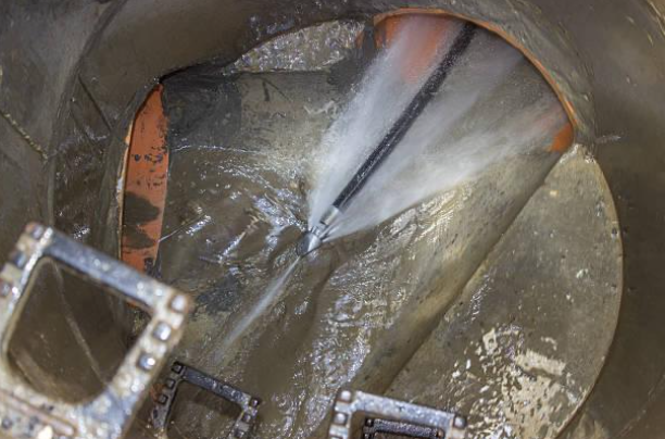 The Advantages of Hydro Jetting Drains: Essential Plumbing Services in Sacramento, California