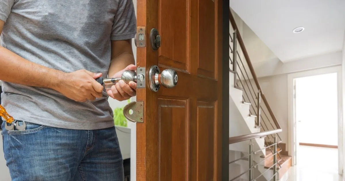 The Right Locksmith For You: A Complete Guide