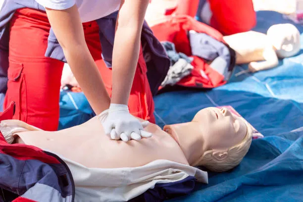 How Advanced CPR Training Prepares You for Emergency Situations