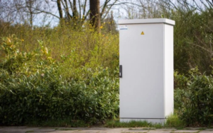 How Outdoor Cabinets Ensure Durability and Protection in Harsh Environments