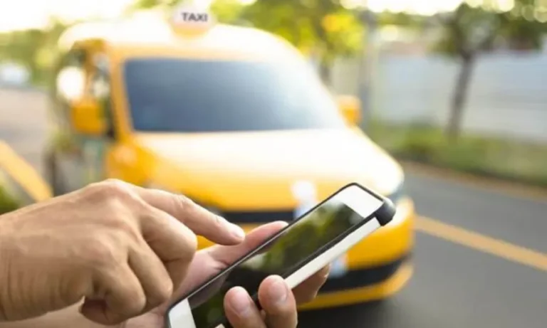 Royston Taxi Service – Your Trusted Local and Airport Taxi Provider