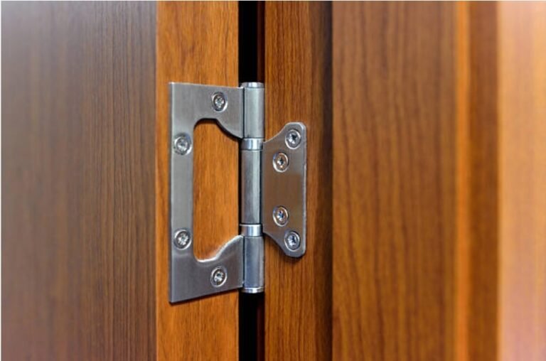 What Matters When Selecting a Hinge Manufacturer For Long-Lasting Equipment Dependability