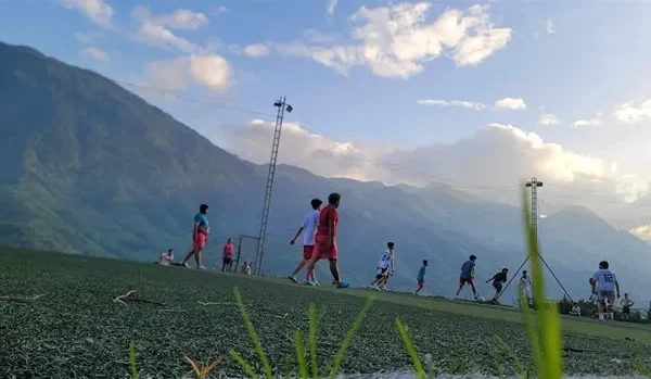 Traveling to Support Your Football Team in Another Province