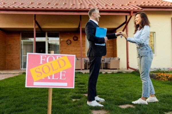 UK Property Flipping: How to Buy, Renovate & Maximise Profit